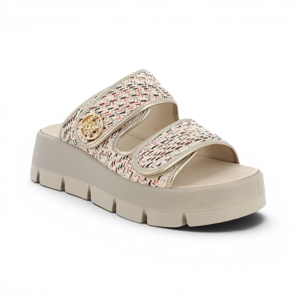1160133 IGI&CO  natikača Sabia multi