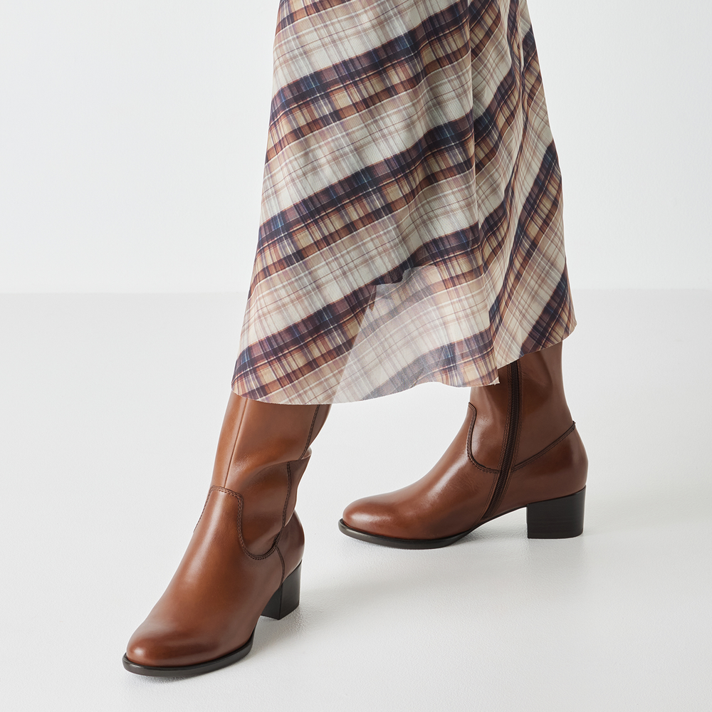 25539-45-305 Tamaris ženska gležnjača COGNAC