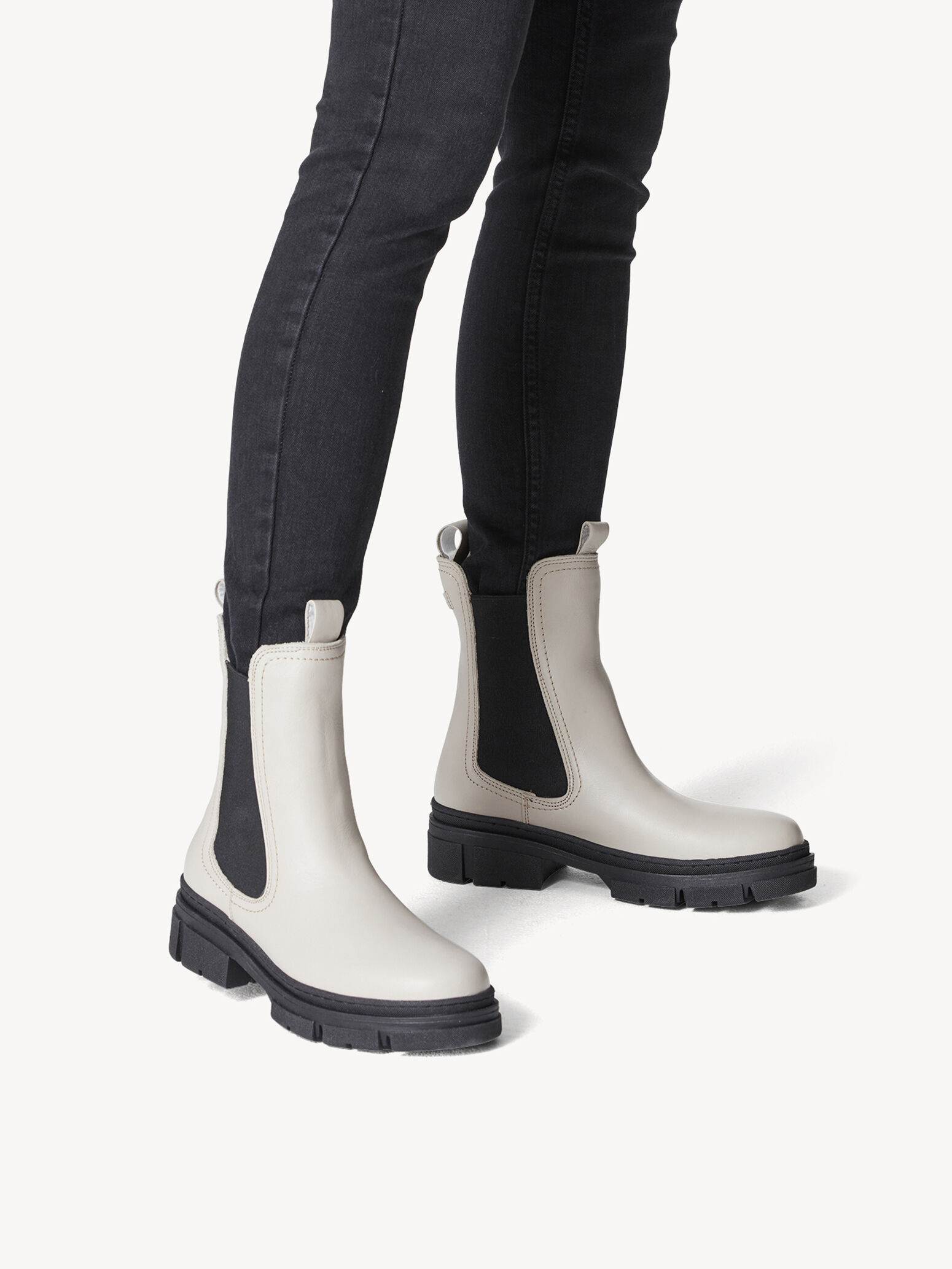 25901-29-202 Tamaris ženska gležnjača GREY LEATHER