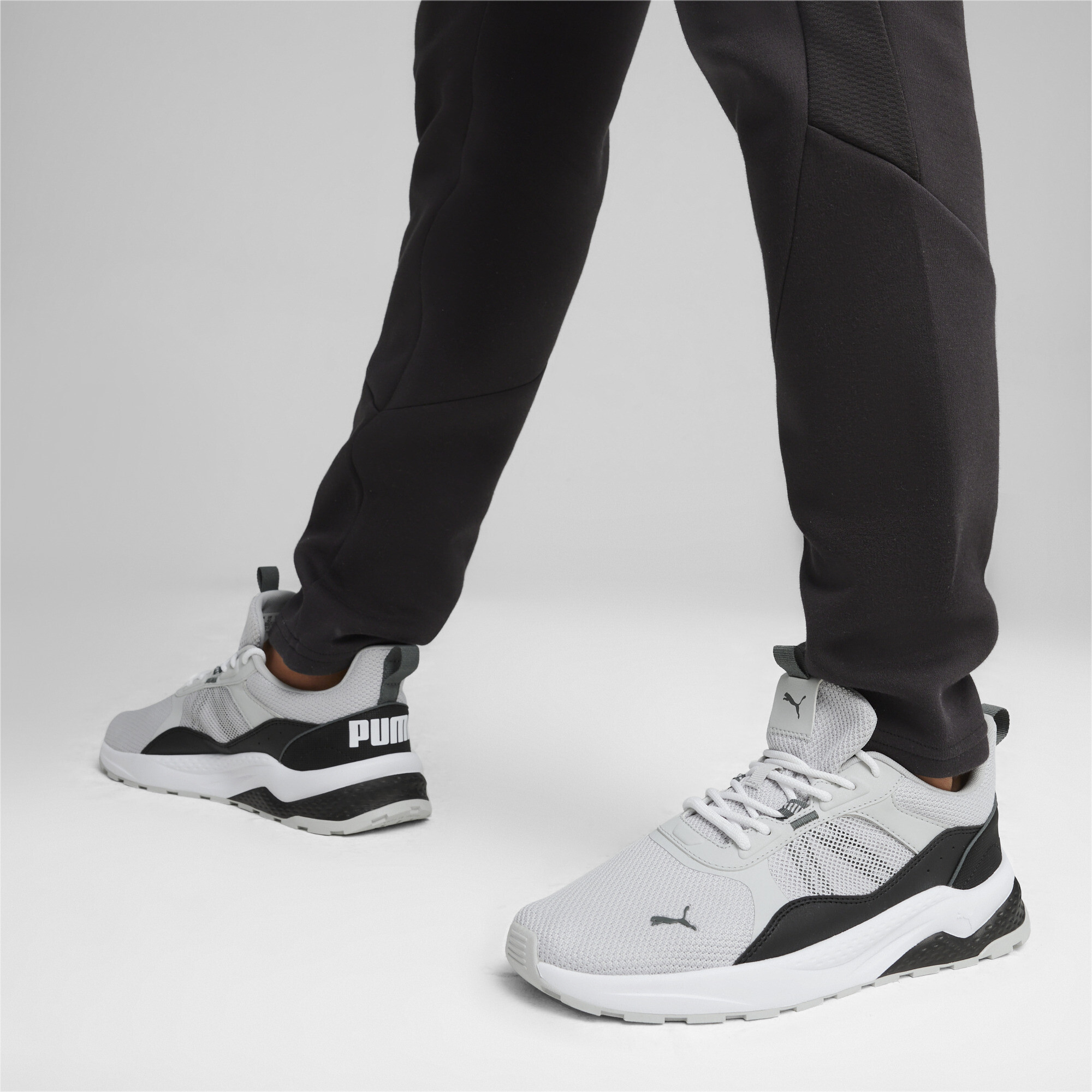 389213-17 Puma Anzarun 2.0