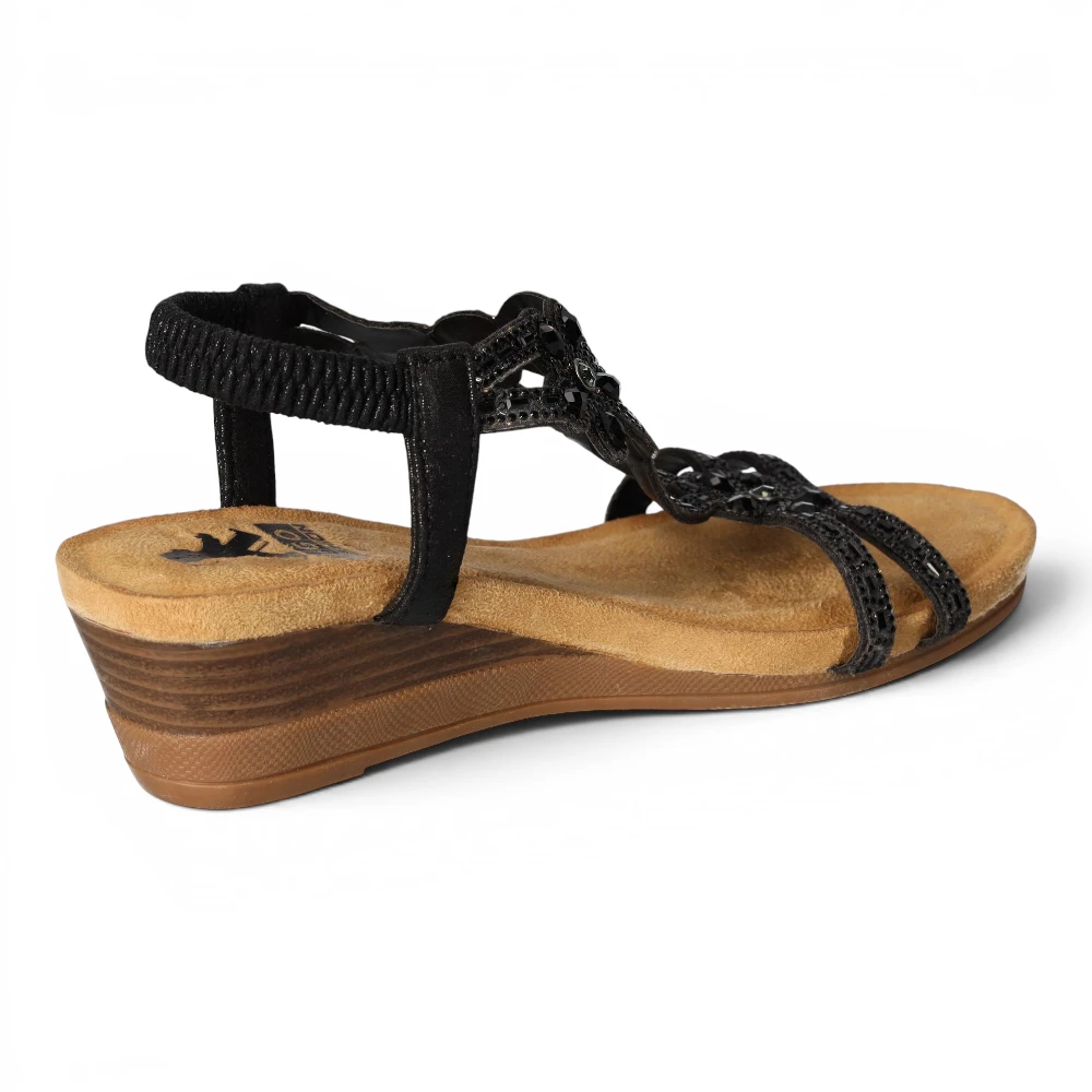 8910806-009 Crne sandale Fashion– 2GO